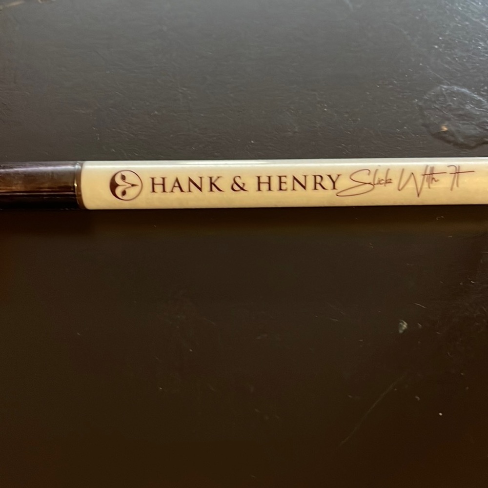 Hank & Henry slick with it liquid eyeliner in blickity black